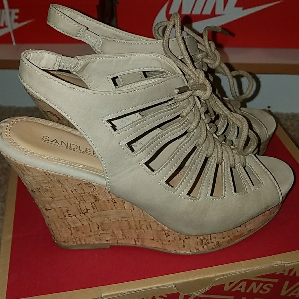 Spring/summer wedges 💞